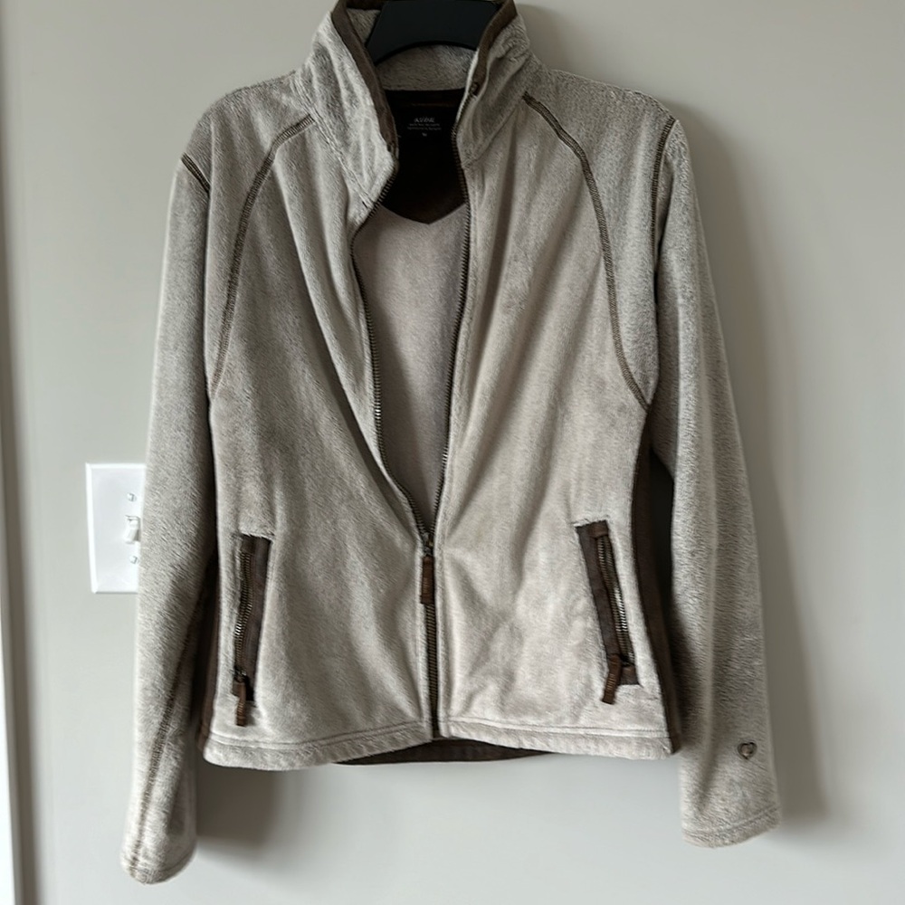 Khul Jacket